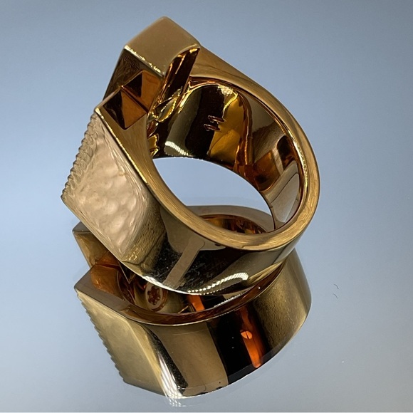 Versace Greca Logo Embossed Ring - Picture 8 of 11